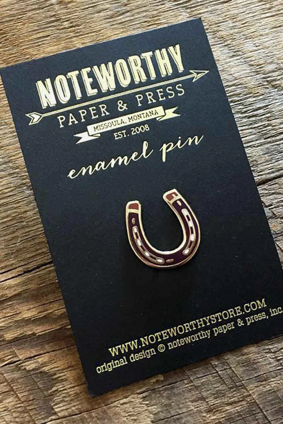 HORSESHOE ENAMEL PIN