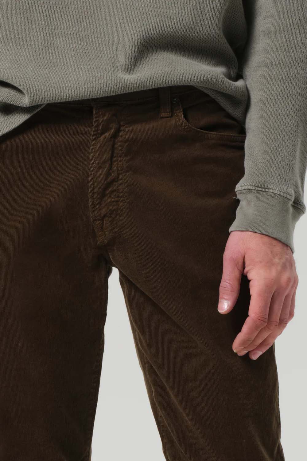 GAGE CORDUROY - OLIVE