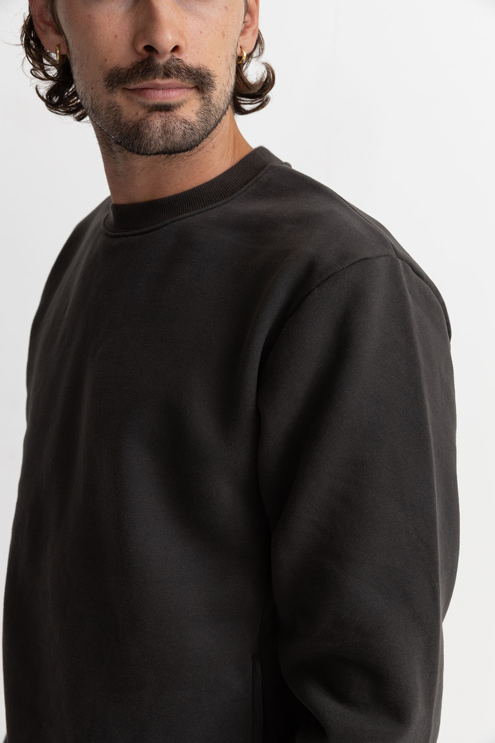CLASSIC FLEECE CREW Vintage Black